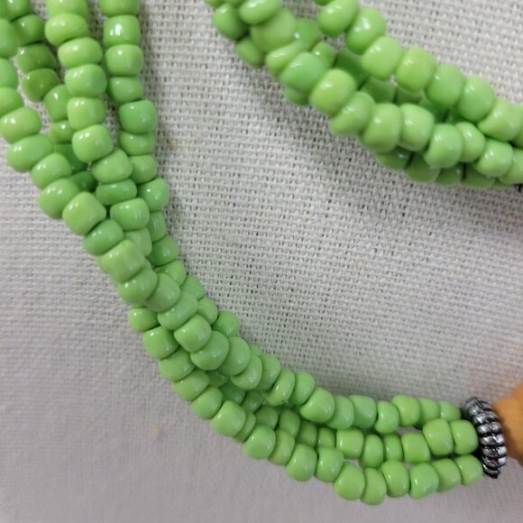 Green Multi Strand Beaded Necklace Layered Statement Wood Accent 16 Inch Jewelry - Picture 3 of 7